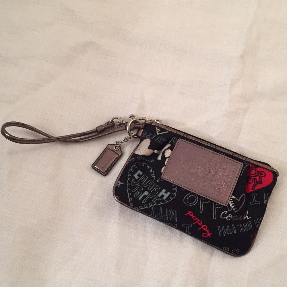 Coach poppy wristlet